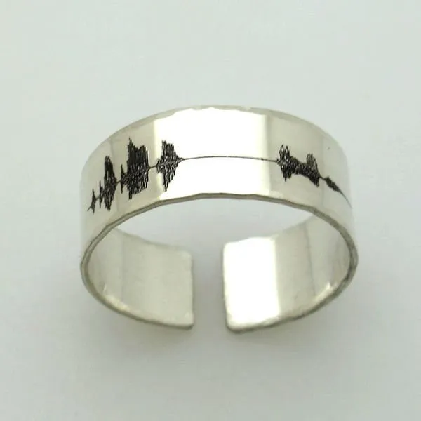 Engraved Soundwave Ring - Gift For Her or Him