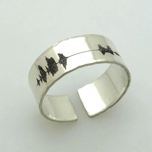 Engraved Soundwave Ring - Gift For Her or Him