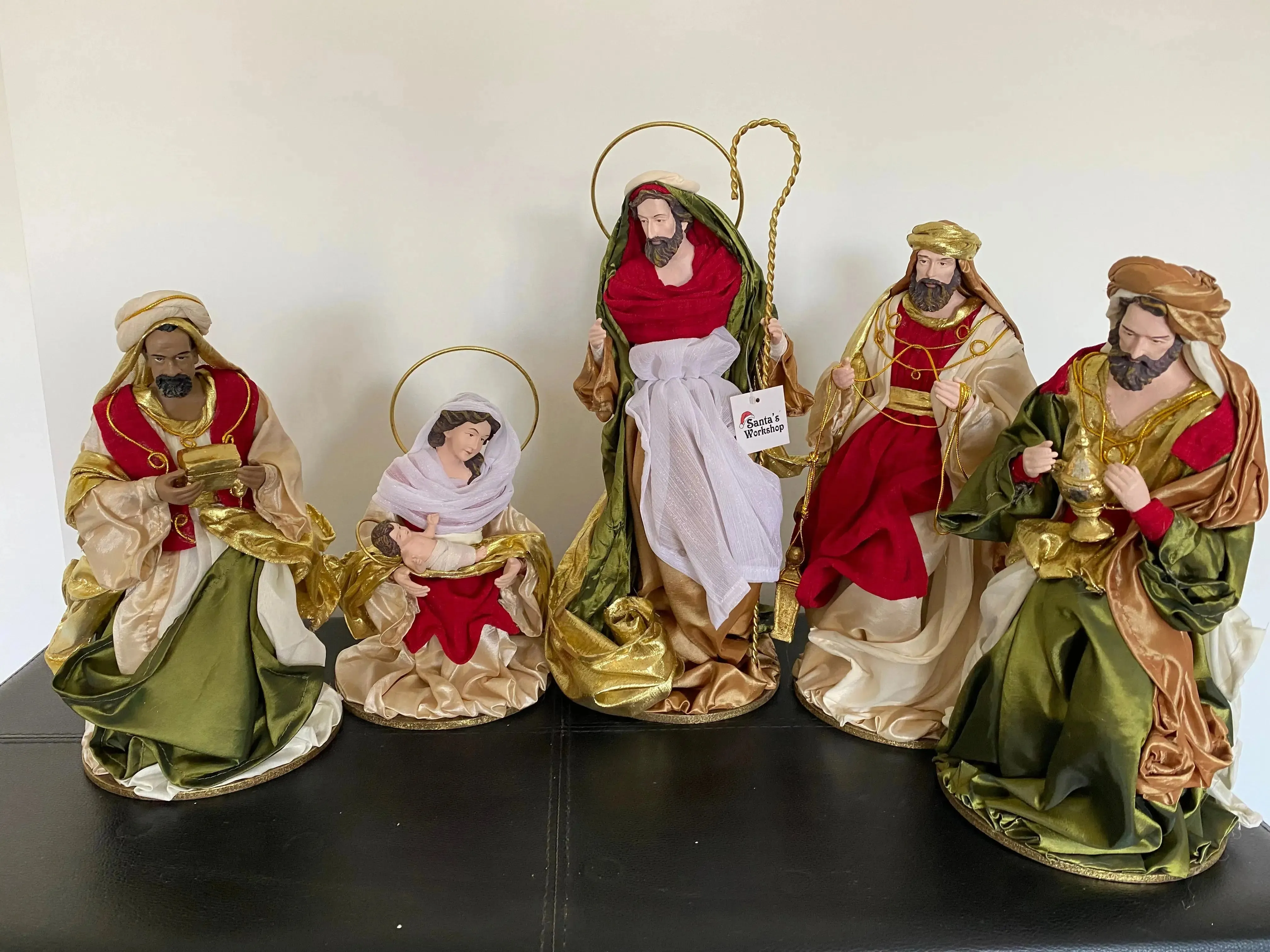 Red Christmas Nativity  with manger  -40cm