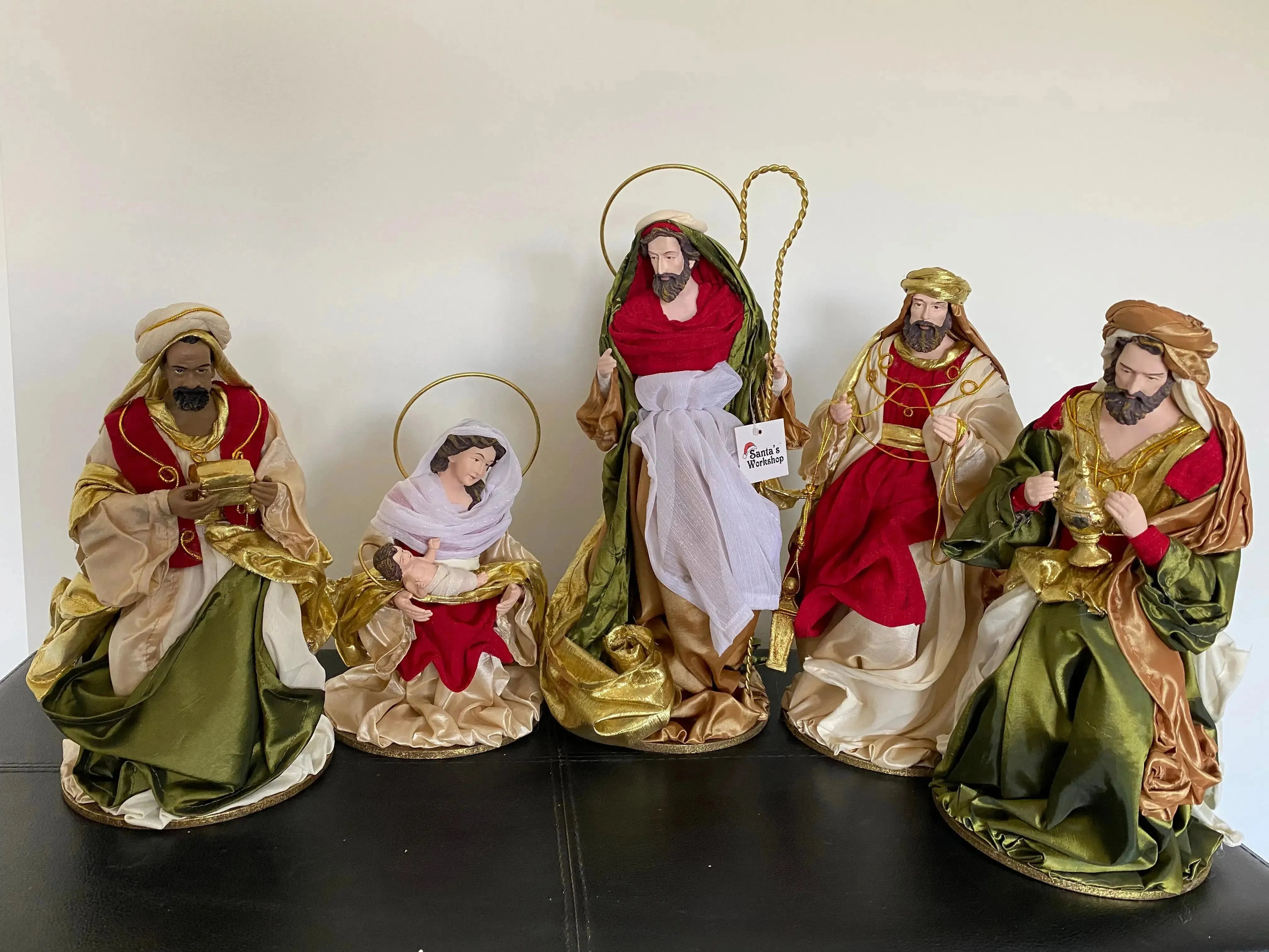 Red Christmas Nativity  with manger  -40cm